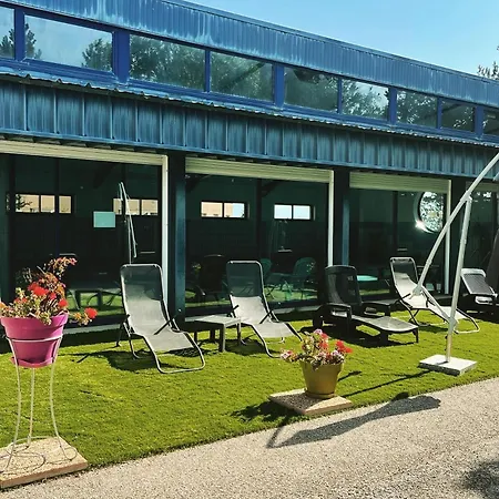 Üdülőközpont Ma Neou Village 3*