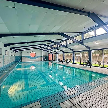 Ma Neou Village Resort